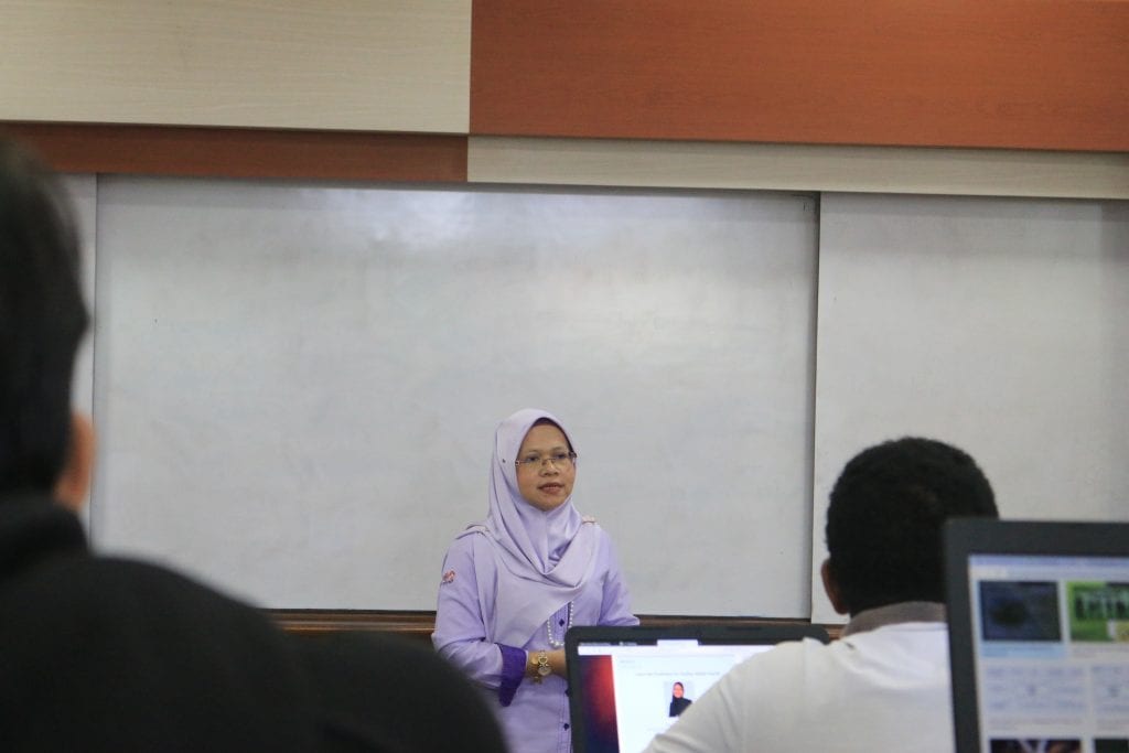 Kuliah Umum dengan Dr. Yusliza Mohd-Yusoff